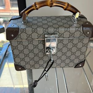 Gucci globetrotter beauty case